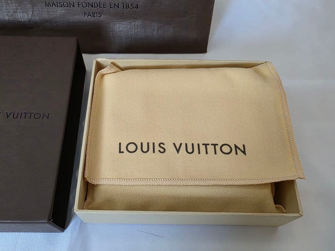 LOUIS VUITTON ダミエクラフィット 二つ折り財布