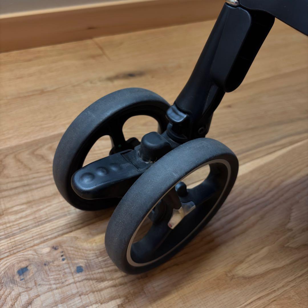 【極美品】Aprica ラクーナ クッション フリー