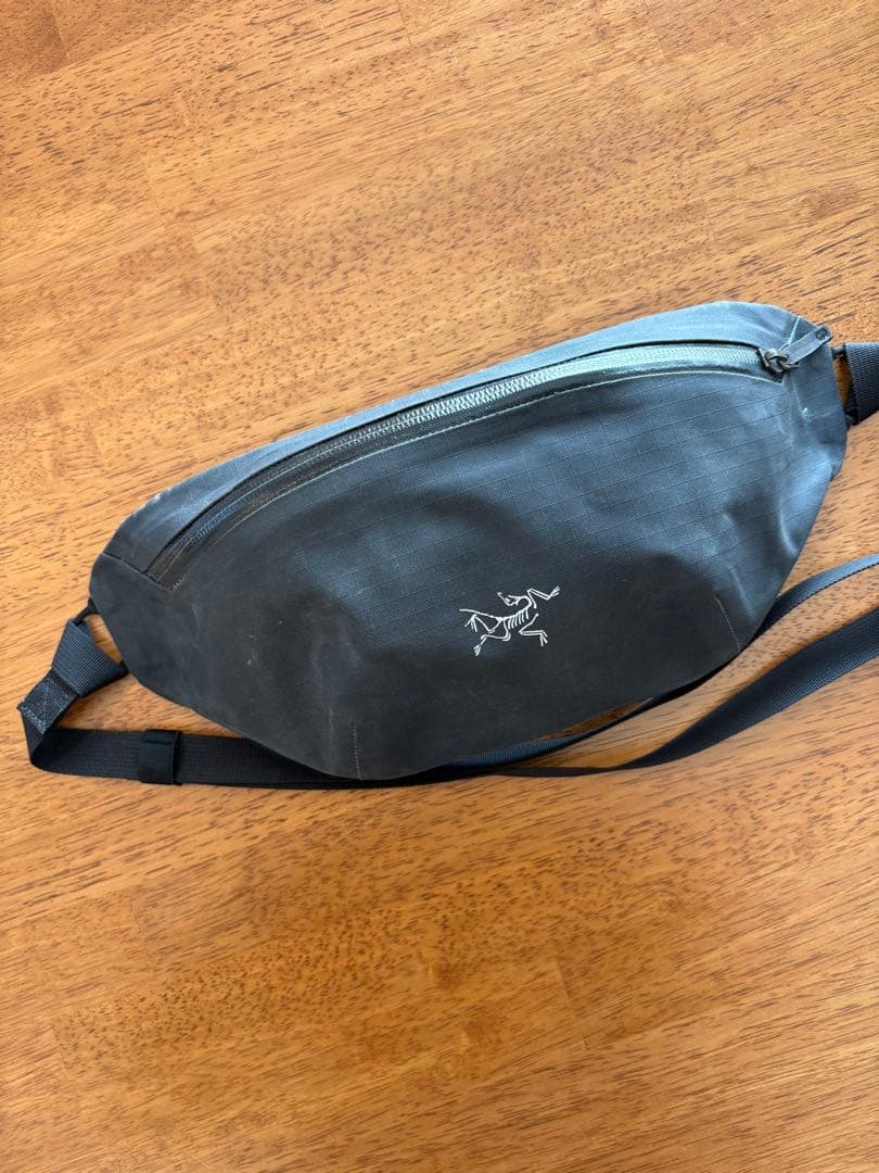 Arc'teryx グランヴィルクロスボディバッグ ブラック