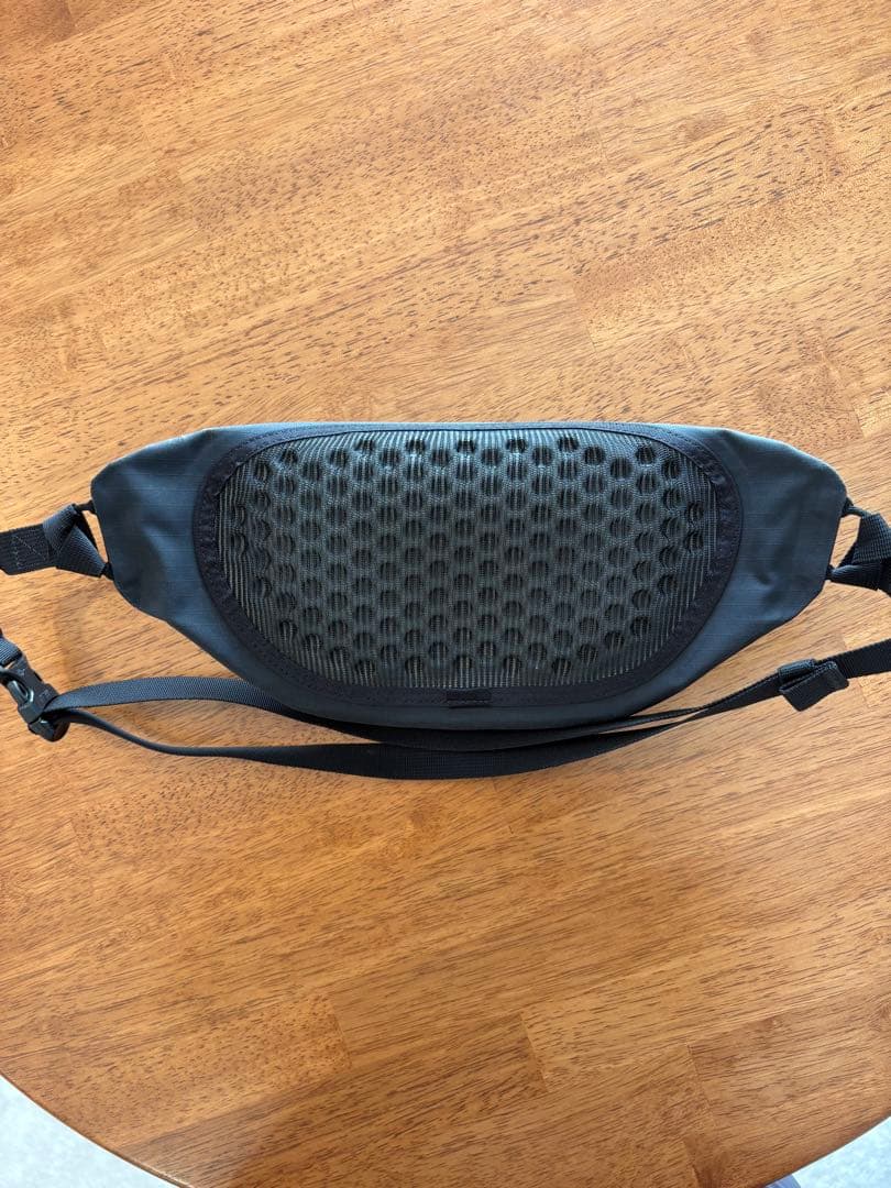 Arc'teryx グランヴィルクロスボディバッグ ブラック