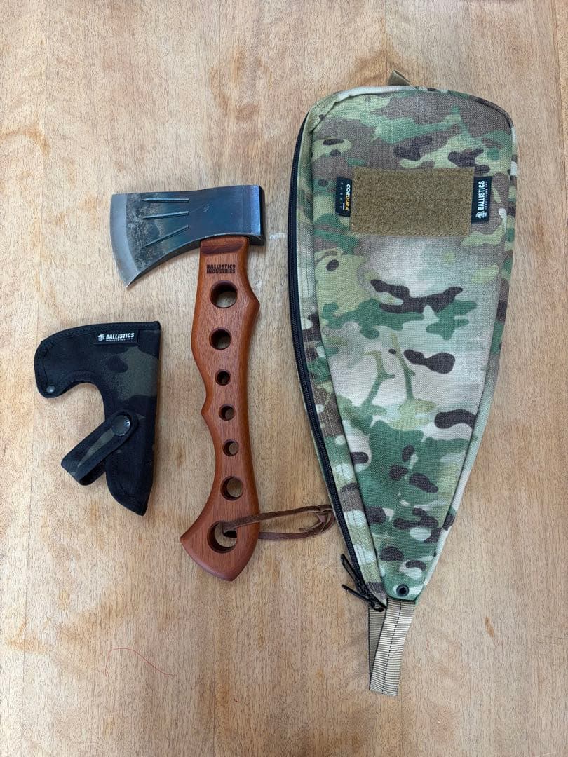 BALLISTICS ドリルド ハンド アックス ウォールナット　ケース付き