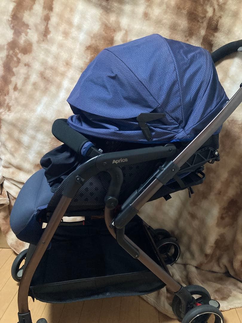 定価8万円 美品クリーニング済 アップリカ オプティア プレミアム ベビーカー