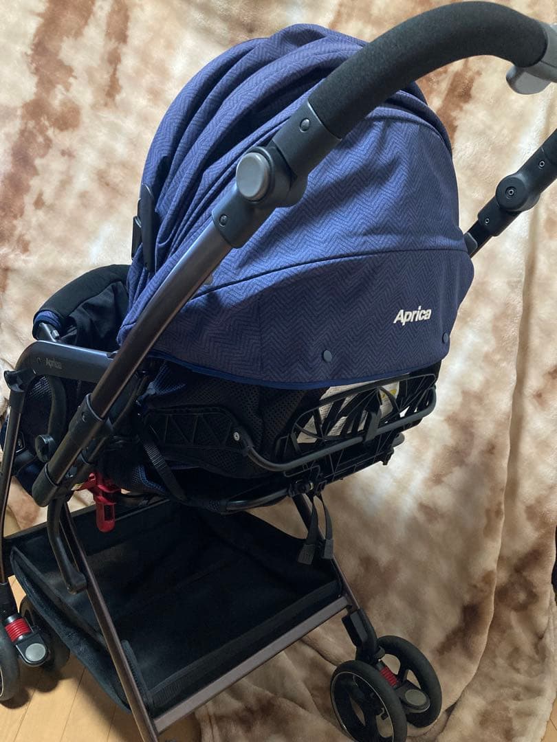 定価8万円 美品クリーニング済 アップリカ オプティア プレミアム ベビーカー