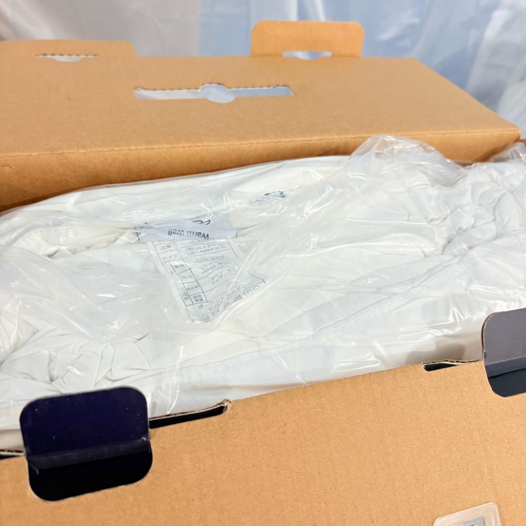 09新品未開封　羽毛布団　190cmx210cm ダブル　掛け布団　100％羽毛