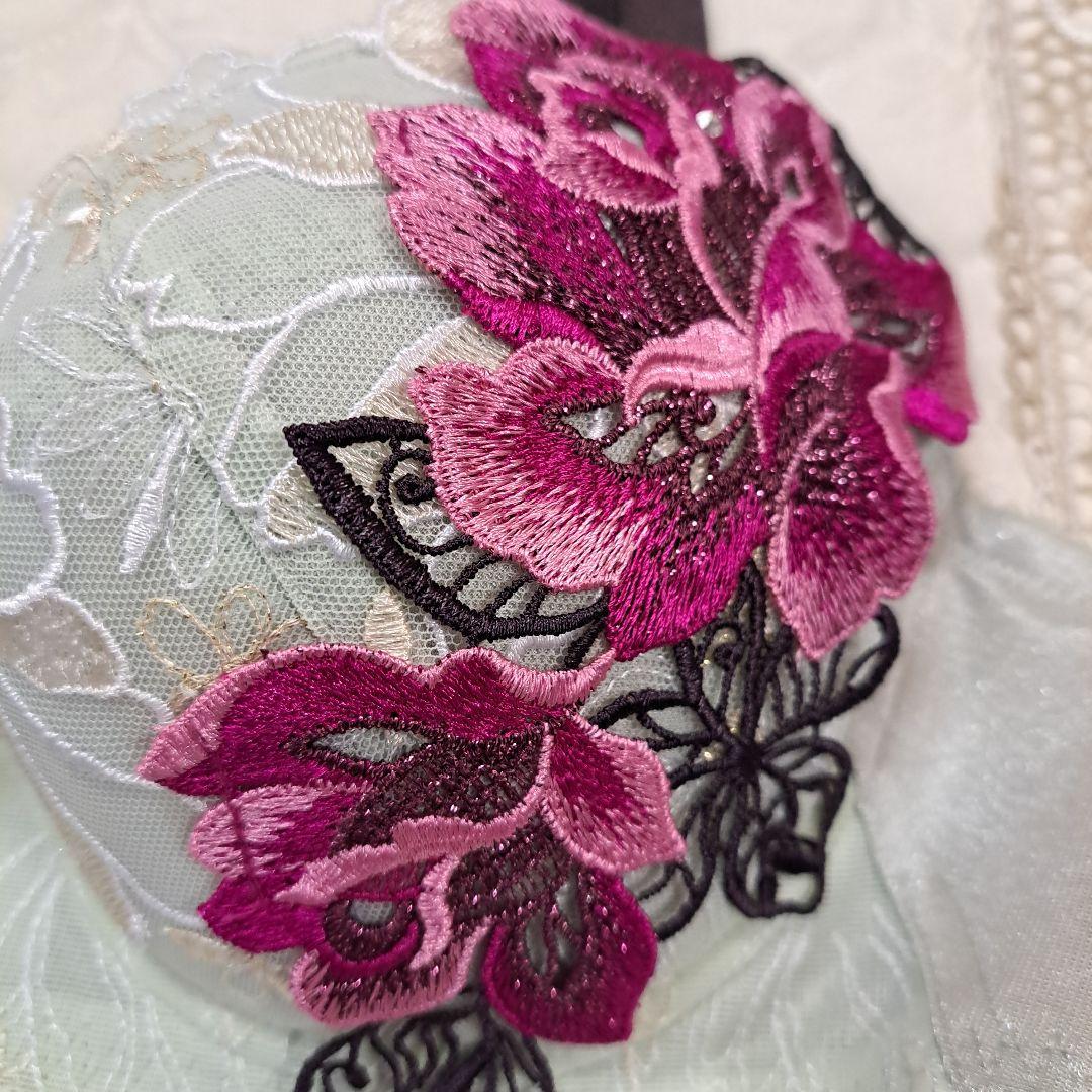 最終値下げ　ワコール　サルート　D80　96G　　希少品