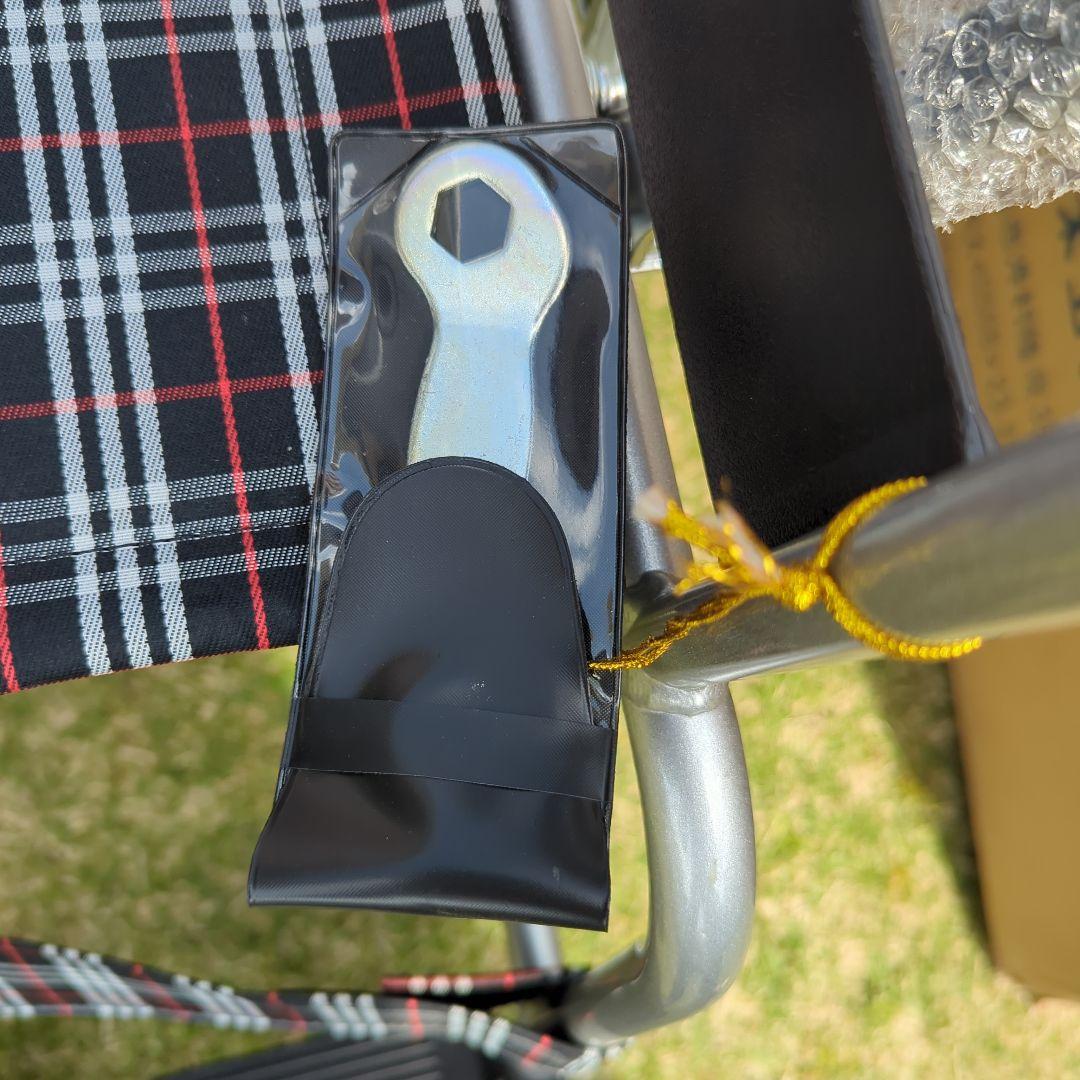 標準型車いす（自走式） NC-1CB　日進医療製　車椅子　未使用品　送料無料