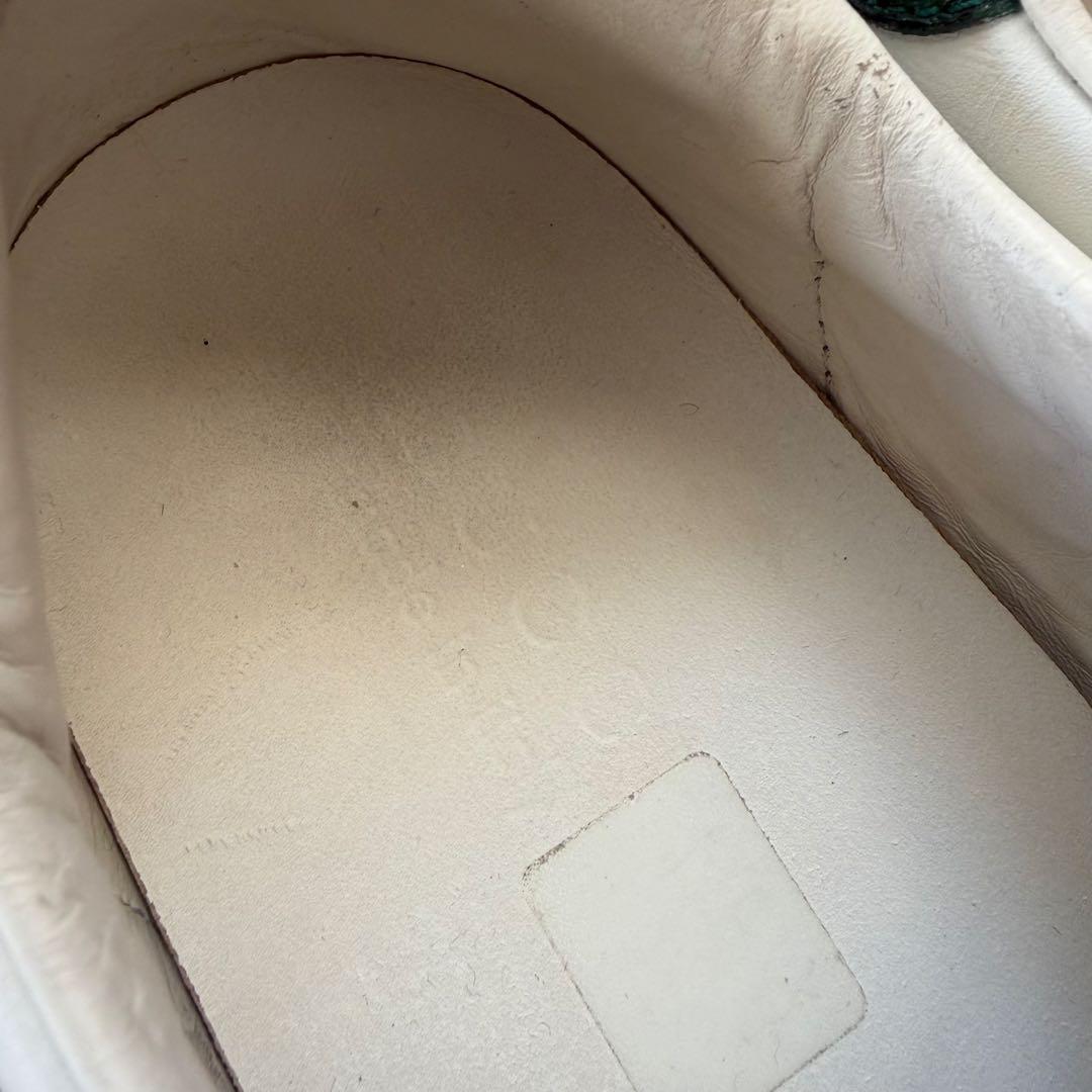 レ*ー様 Gucci ホワイトレザースニーカーBEEシェリーライン星蜂刺繍白24