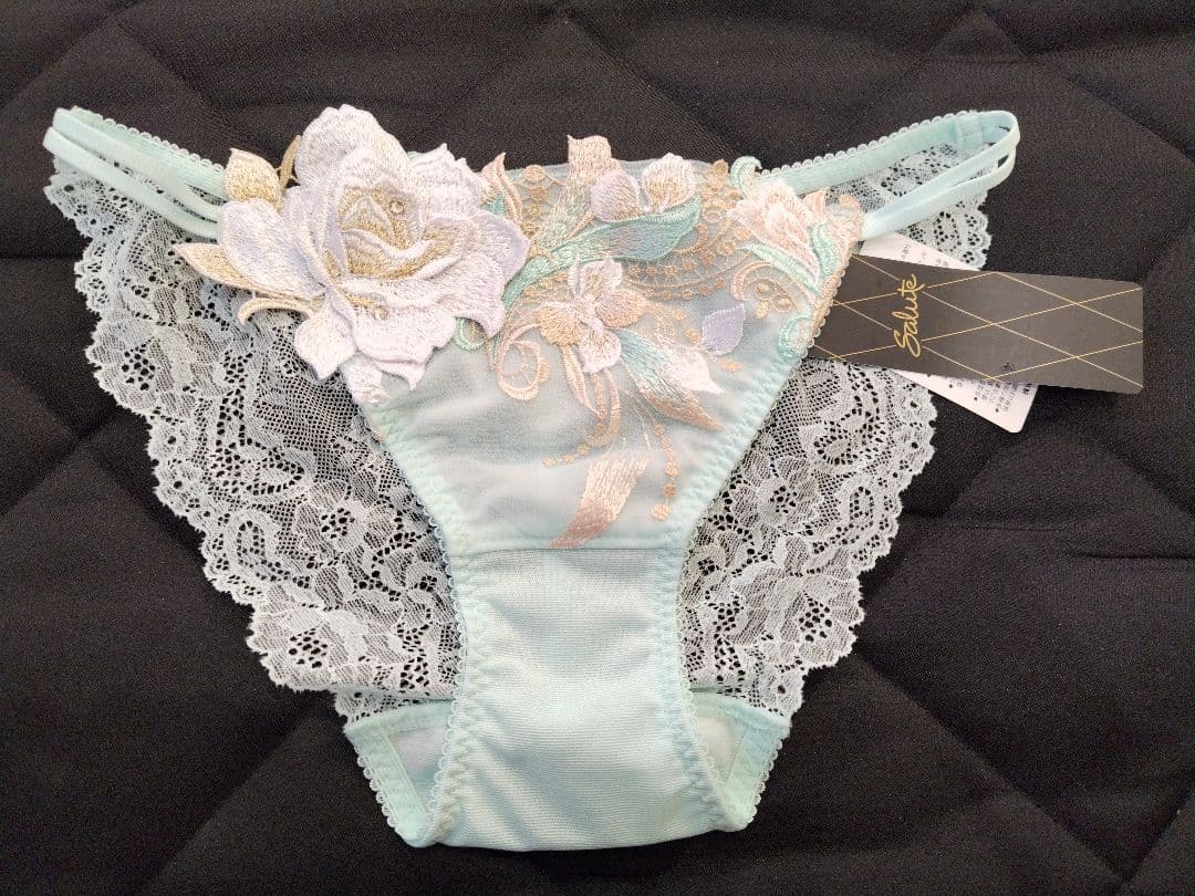 サルート 22グループ ラプンツェル E70 M P-UP　メロン　ワコール