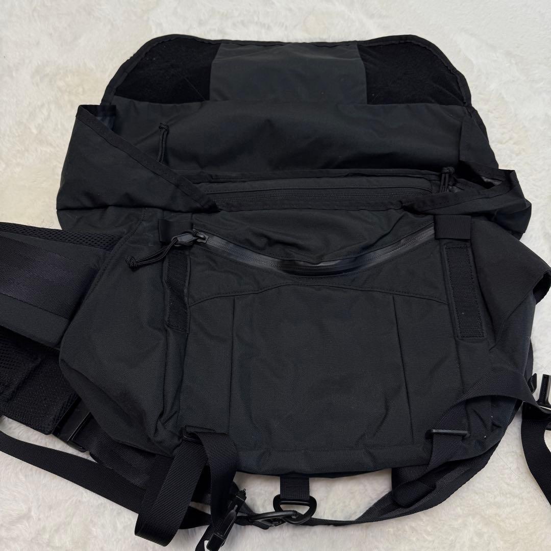 【美品】ミステリーランチ アウトサイダー メッセンジャーバッグ 黒　2way