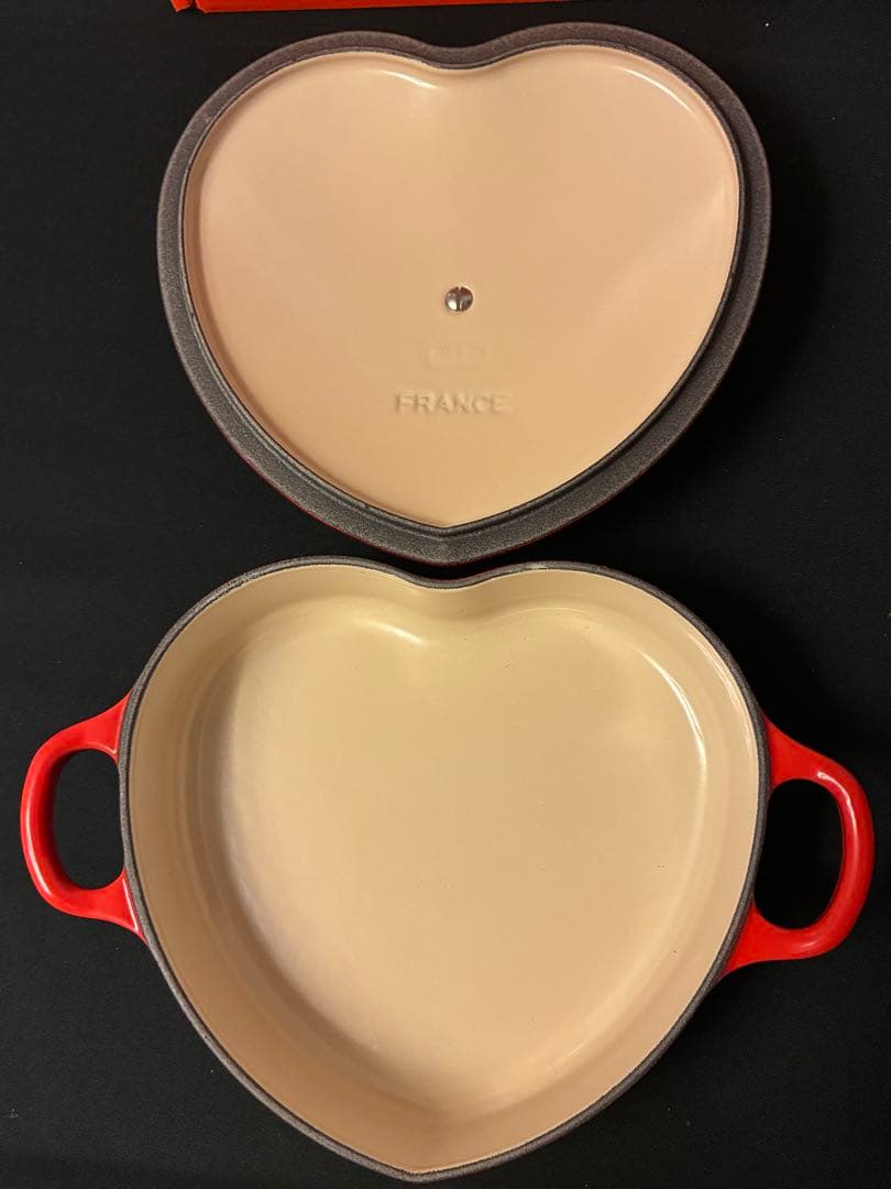 ル・クルーゼ　ダムール・ディッシュ・ループ　赤　未使用