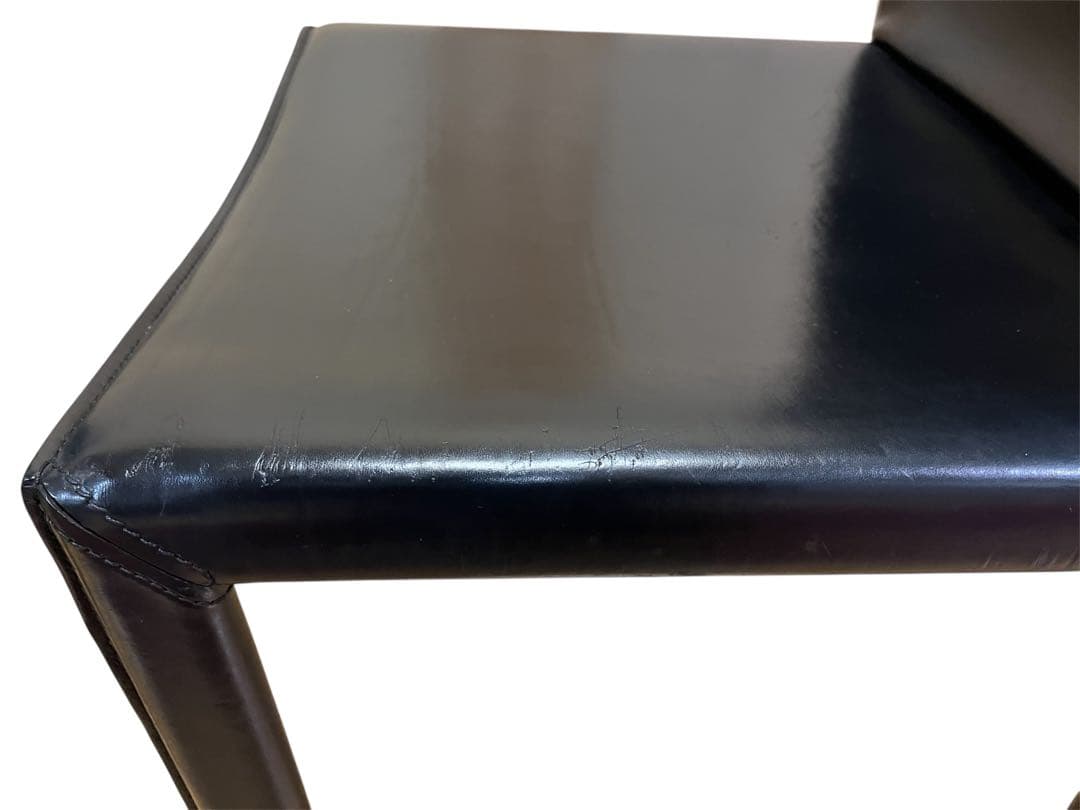 イタリア Enrico Pellizzoni レザーチェア 2脚