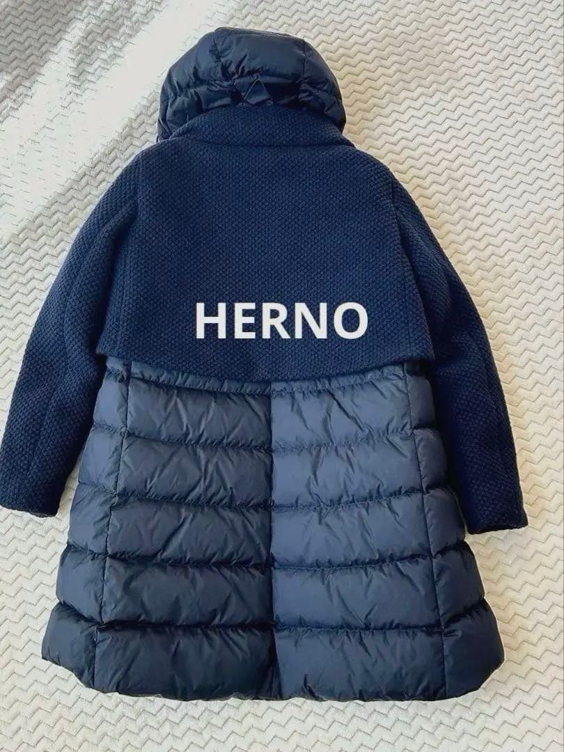 ★美品HERNO★ヘルノ ★大人気シリーズ ★ネイビー42サイズ