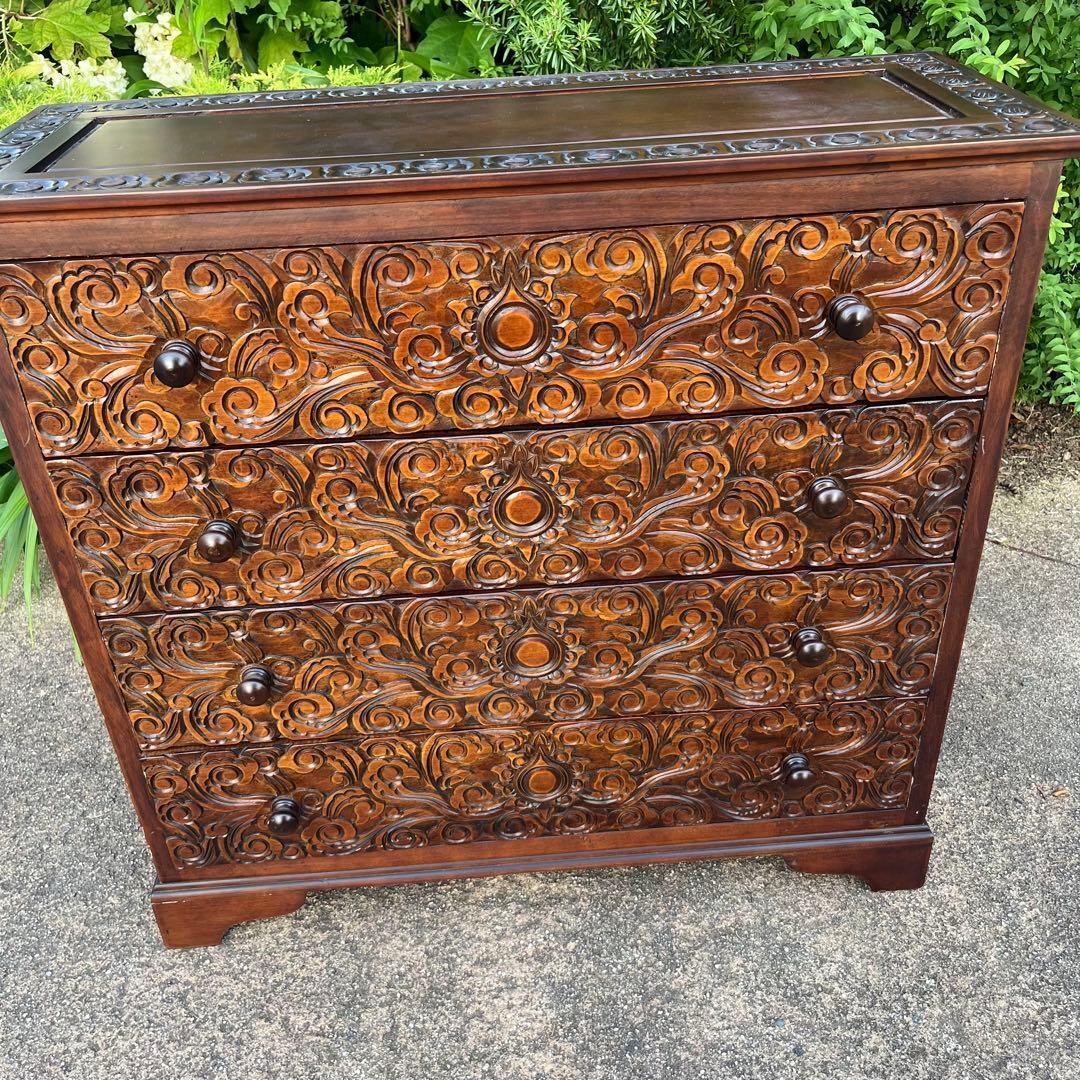 骨董 アンティーク 彫刻が美しい　四段引き出し箪笥 軽井沢彫？