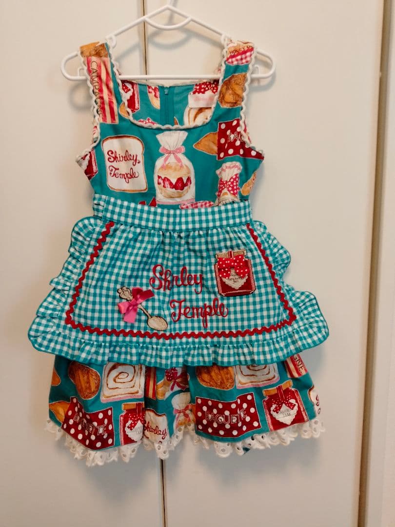※シャーリーテンプル　ベーカリープリントワンピース＆エプロン　110㎝