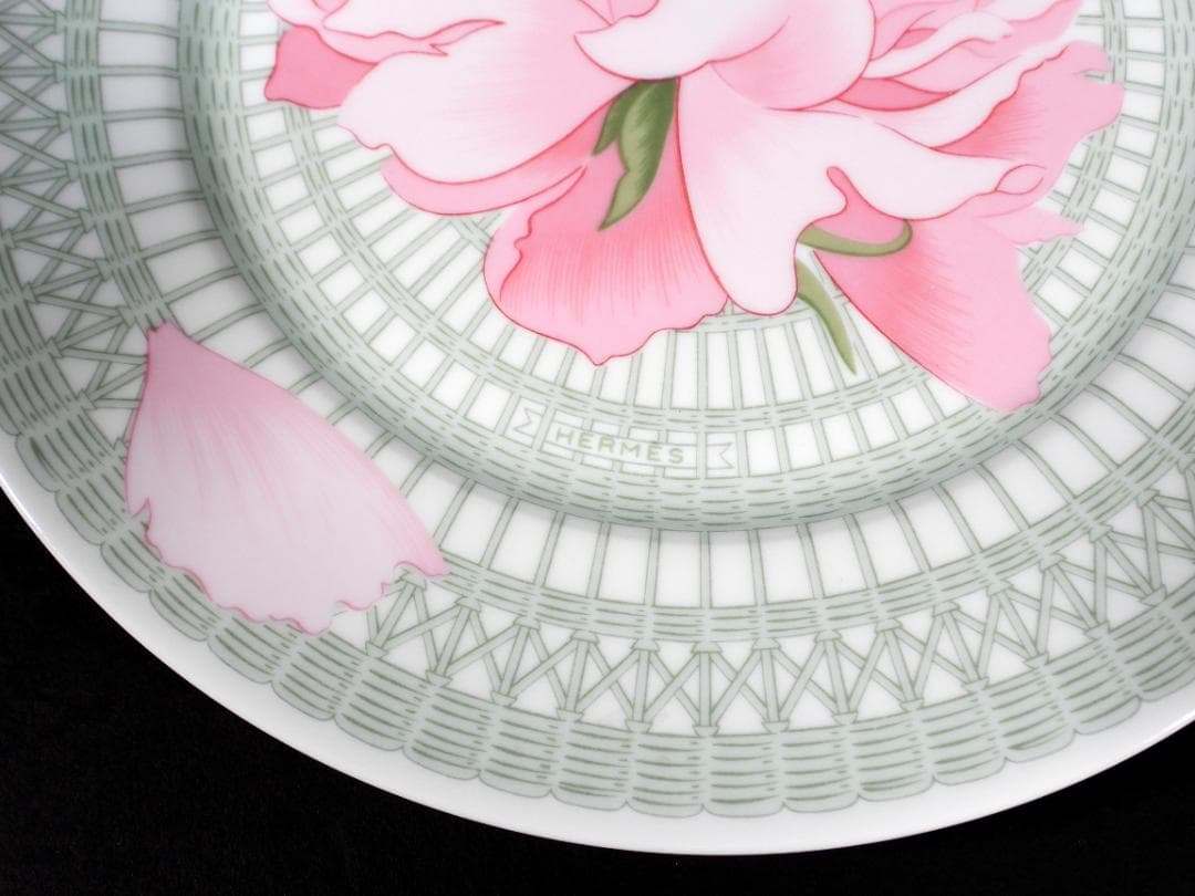 HERMESエルメス ピヴォワンヌPIVOINES ROSES 中皿　プレート