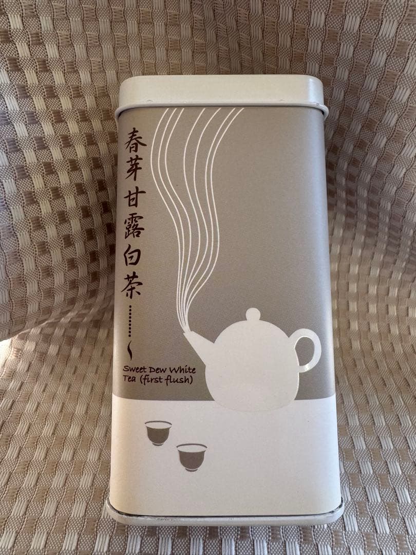 春芽甘露白茶 (Sweet Dew White Tea)
