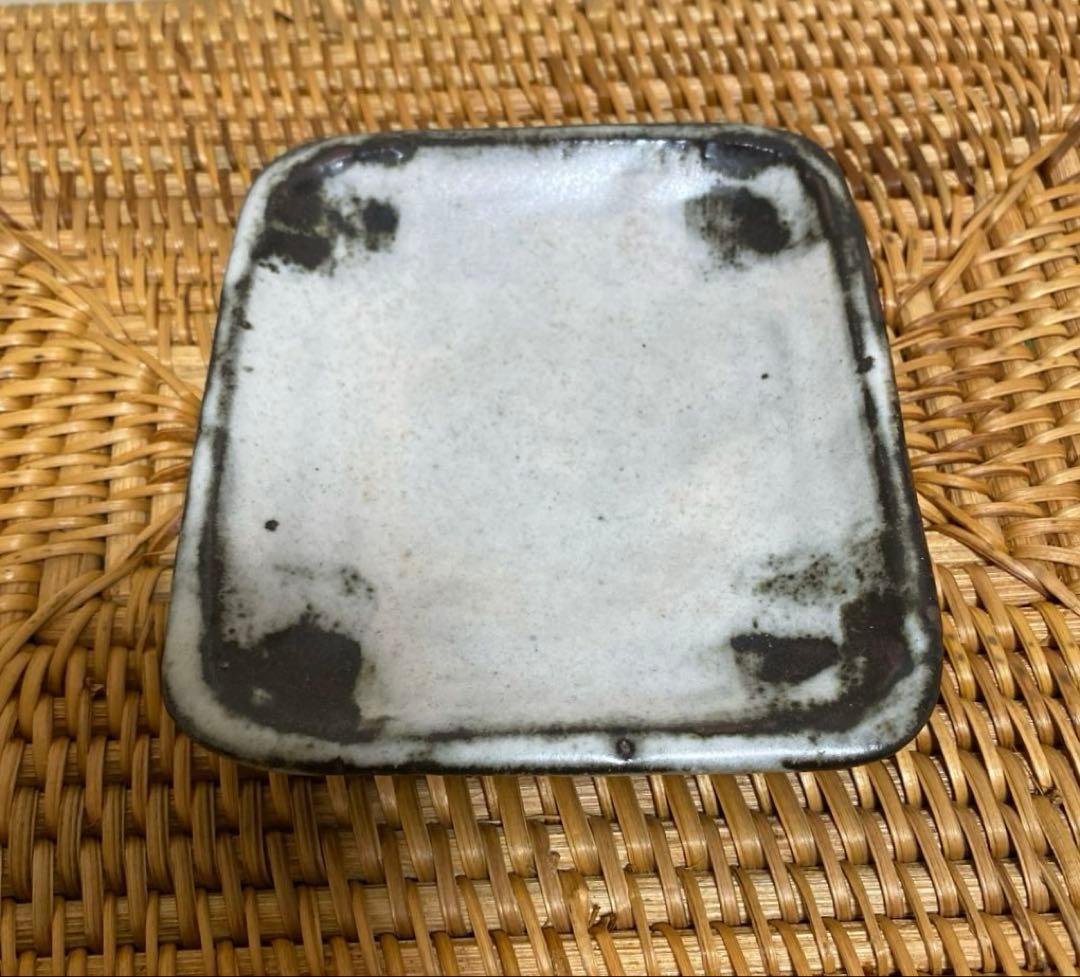 小野哲平さん　角皿