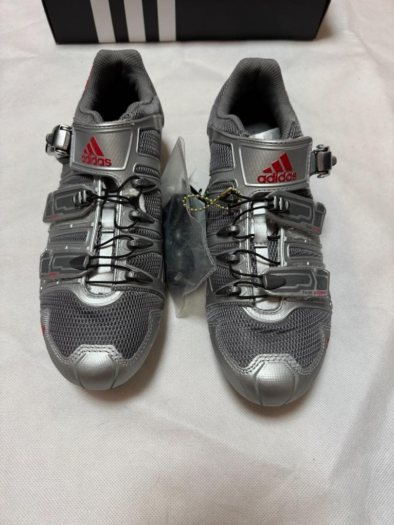 新品未使用　adidas サイクリングシューズ グレー