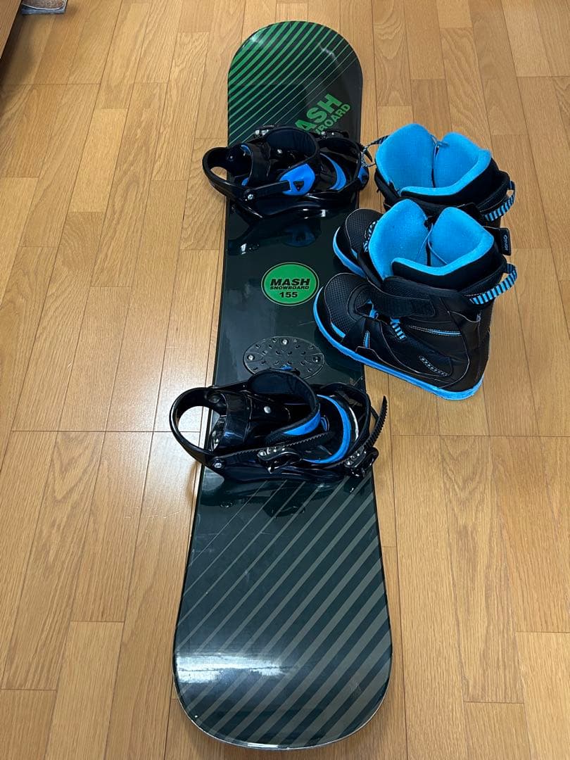 スノーボード　板＋バインディング＋ブーツ　初心者用セット