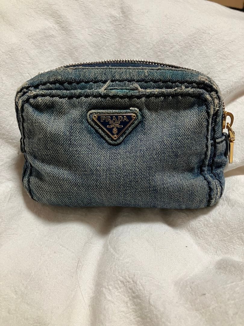 プラダ　PRADA デニム　ポーチ　青　ダメージジーンズ