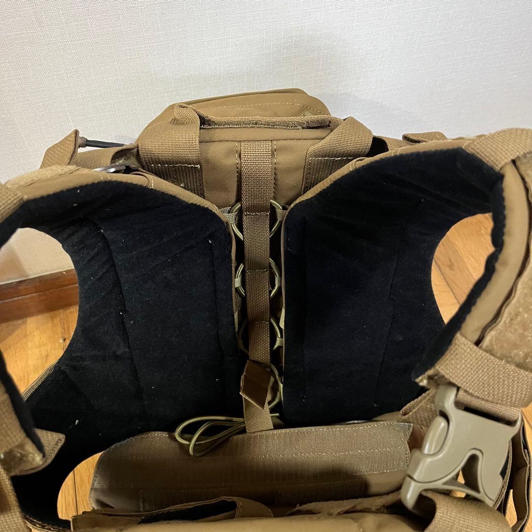 TMC製Crye Precision AVSタイプ プレートキャリア　実物生地