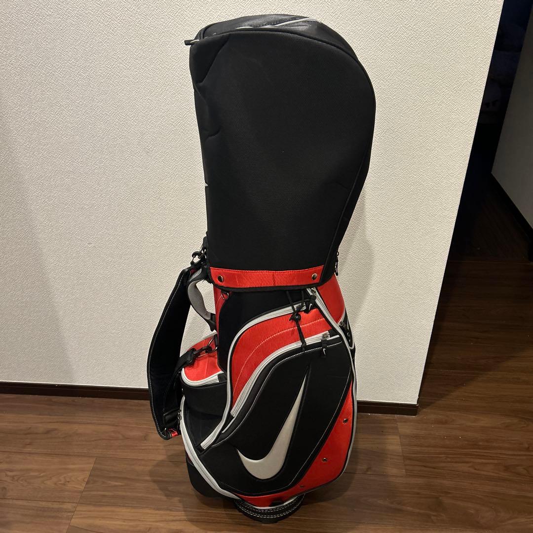 美品ナイキ レッド/ブラック 赤/黒　布地　軽量 ゴルフバッグ キャディバッグ