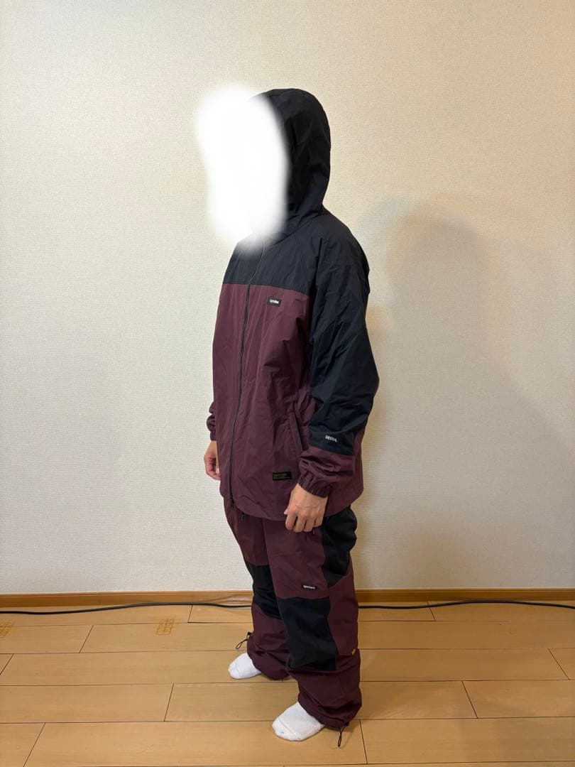 qmile スノーボードウェアセット 黒とワインレッド