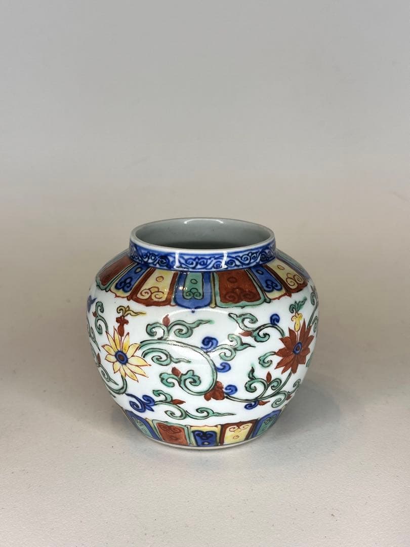 大明嘉靖年製 底款　彩絵　小壺　中国古美術