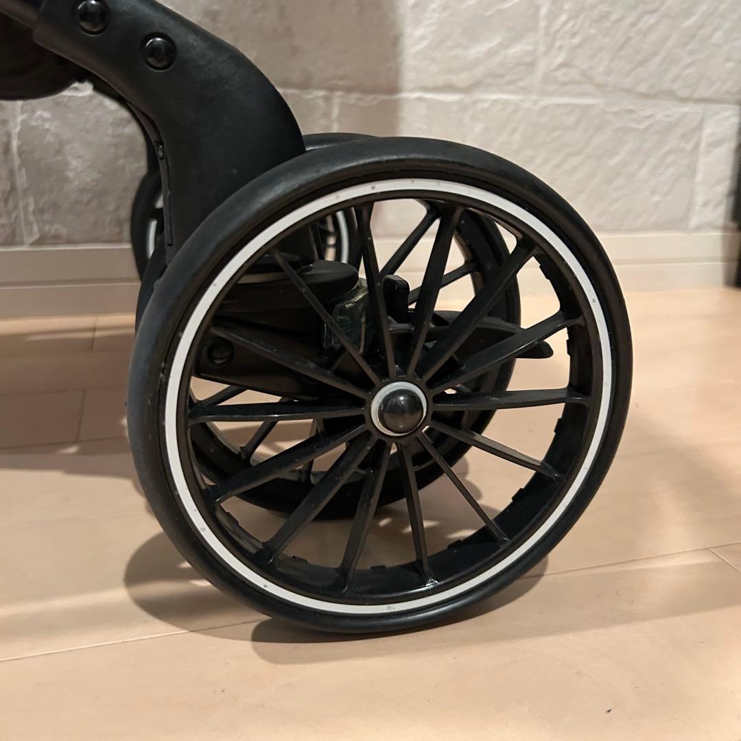 美品Combi コンビスゴカルSwitch plus エッグショック ベビーカー