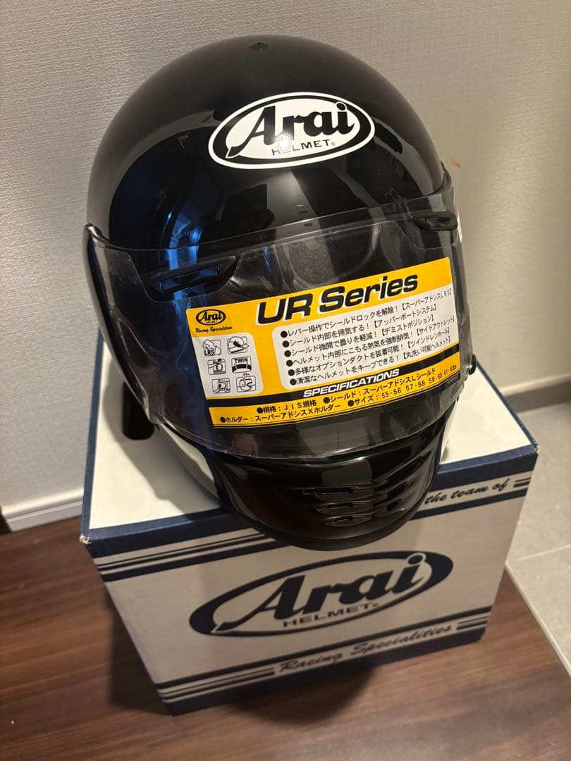 Arai 未使用 UR Series フルフェイスヘルメット Lサイズ 黒箱あり