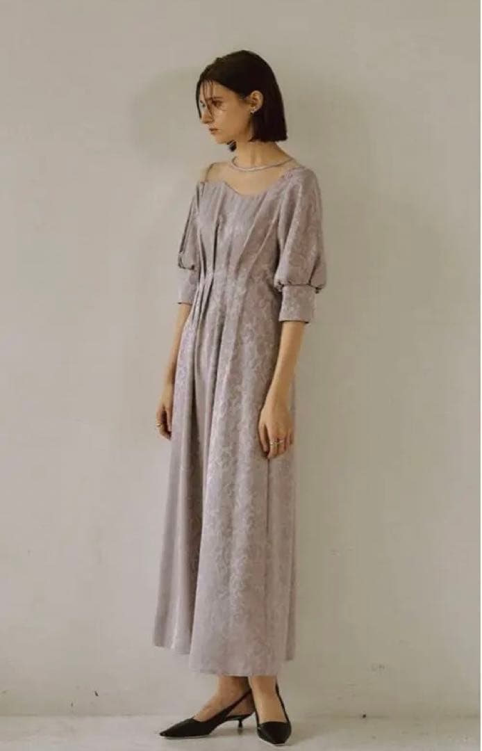 あ*こ様 「値引き中」Meandering waist tuck flare d