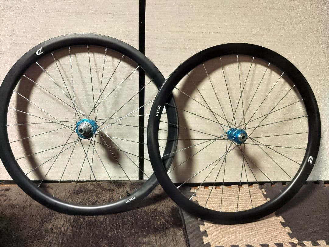 コグス手組み　カーボンホイールDR38TL industry nine ハブ