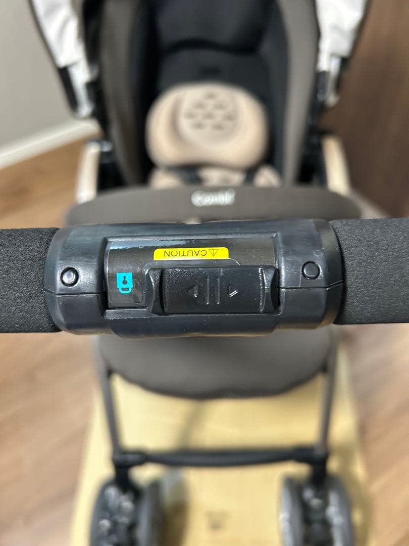 コンビベビーカー　アンブレッタ4キャス　エッグショック　2019年モデル