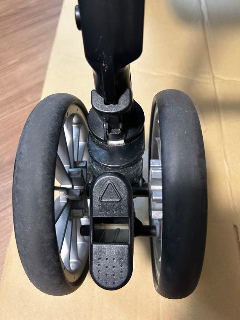 コンビベビーカー　アンブレッタ4キャス　エッグショック　2019年モデル