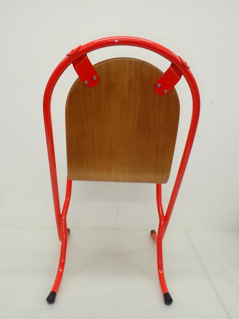 関家具 CRASH GATE/クラッシュゲート スタッキングチェア レッド