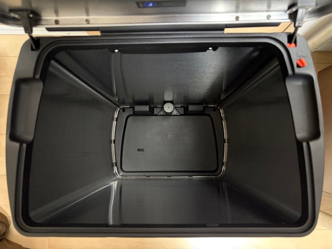 simplehuman ステンレス ゴミ箱 38L ソフトクローズ ロック機能付