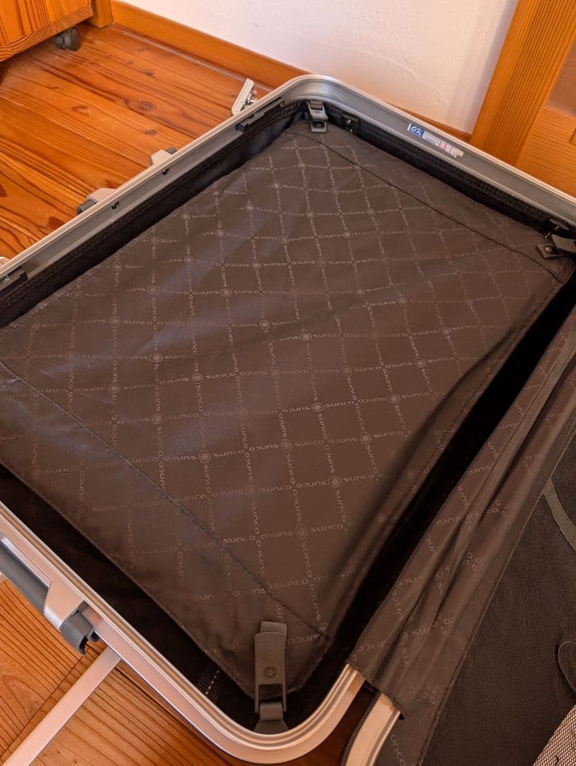 sunco 極軽キャリーケース　大型スーツケース