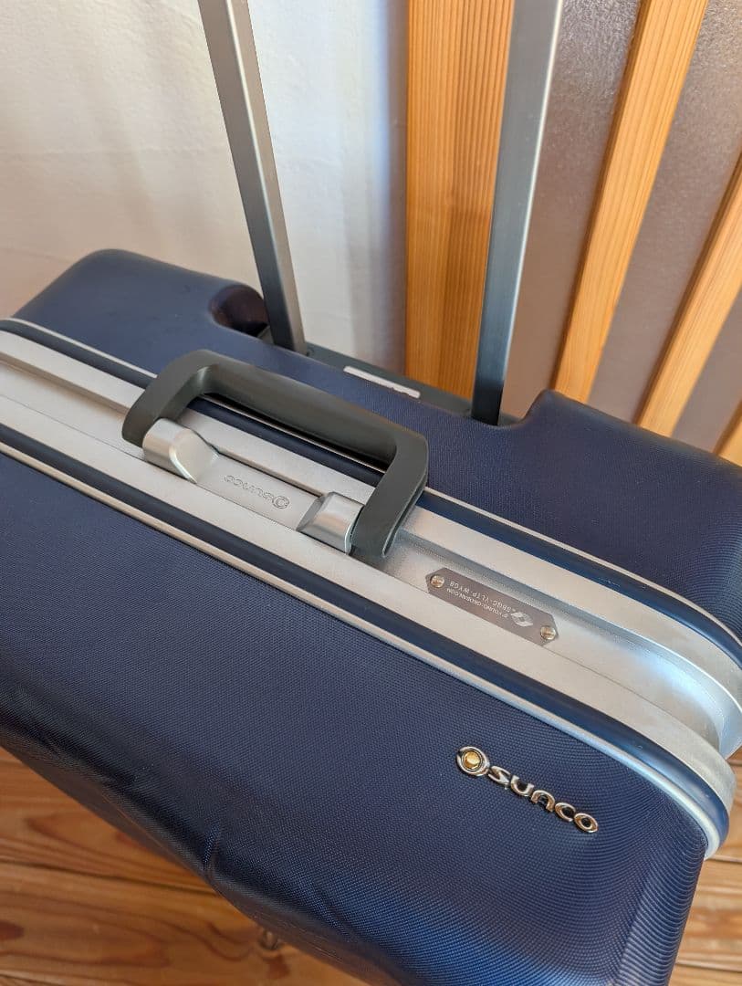 sunco 極軽キャリーケース　大型スーツケース