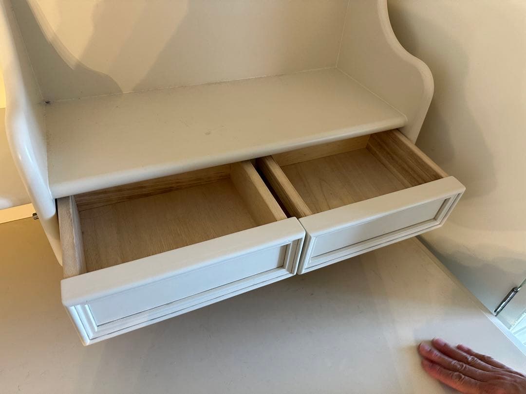 ローラアシュレイ　学習机