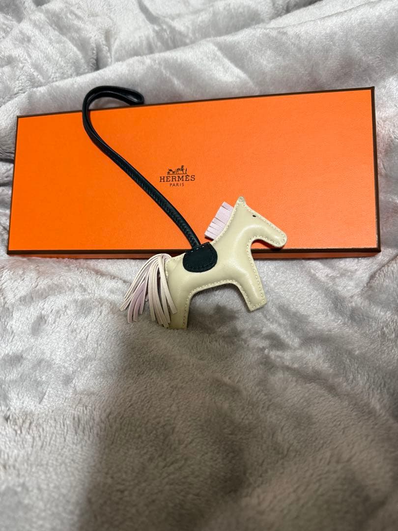 HERMES ロデオチャーム　ＰＭ