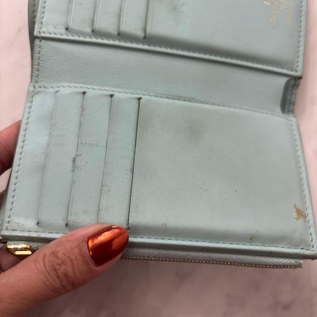 M82147/カプシーヌ三つ折り財布