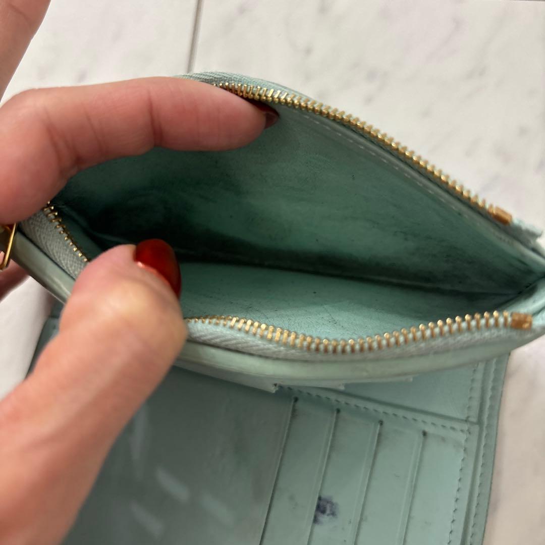 M82147/カプシーヌ三つ折り財布