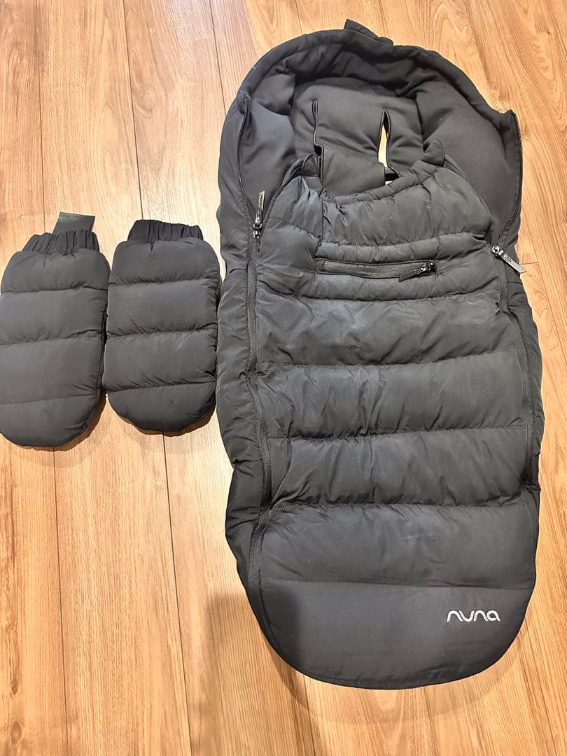 ヌナ ベビーカー フットマフ