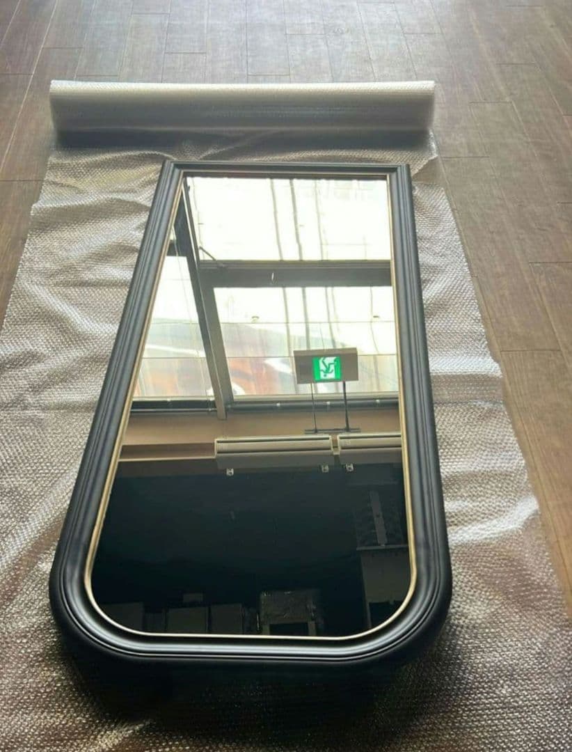 ⚠最後の在庫です⚠フランス館展示品アーチ型スタンドミラー 黒と金