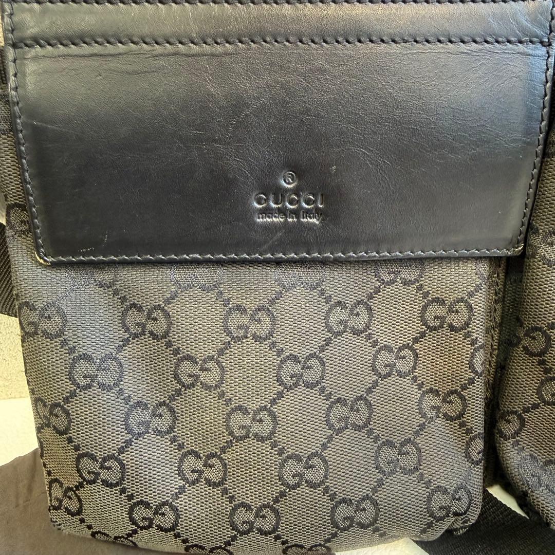 M*a様 GUCCI ボディバッグ ブラック GGキャンバス 保管袋付き