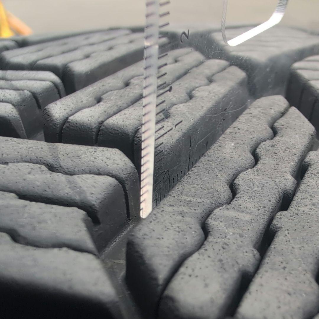 送込スタッドレスMICHELIN X-ICE  235/45R19 4本