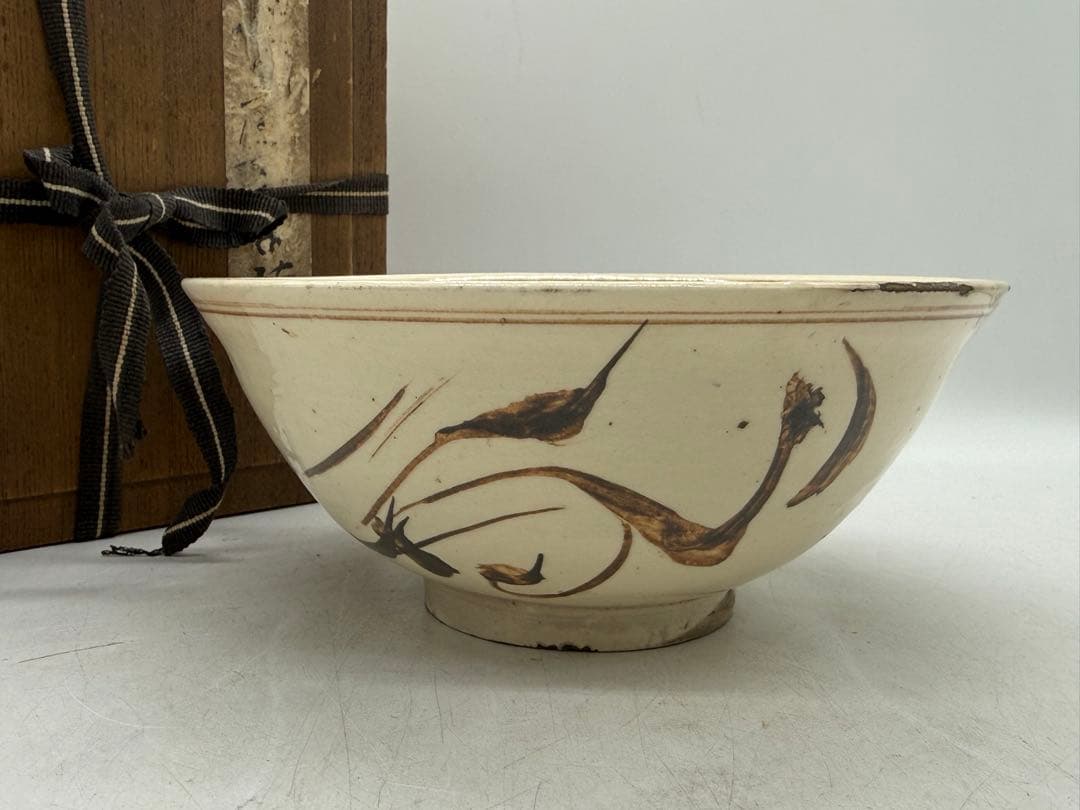 中国　宋時代　磁州窯　鐡釉茶碗　共箱　アンティーク　送料込み251219