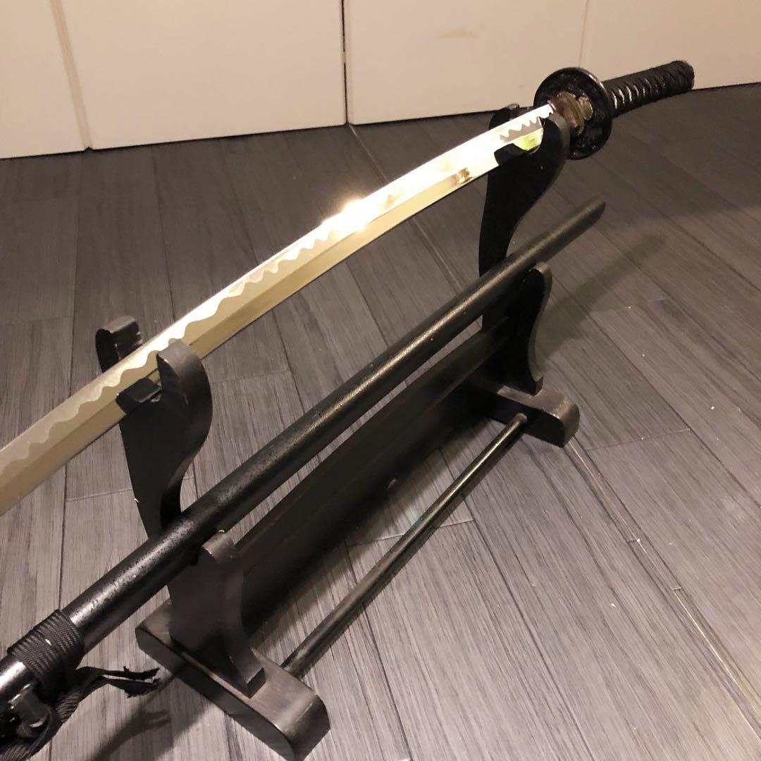 高級模造刀　居合刀　優波紋　黒拵え