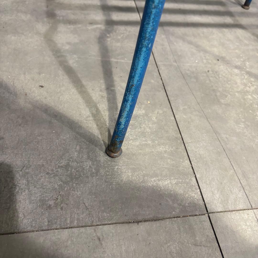 青色金属製　ガーデンチェア　アンティーク