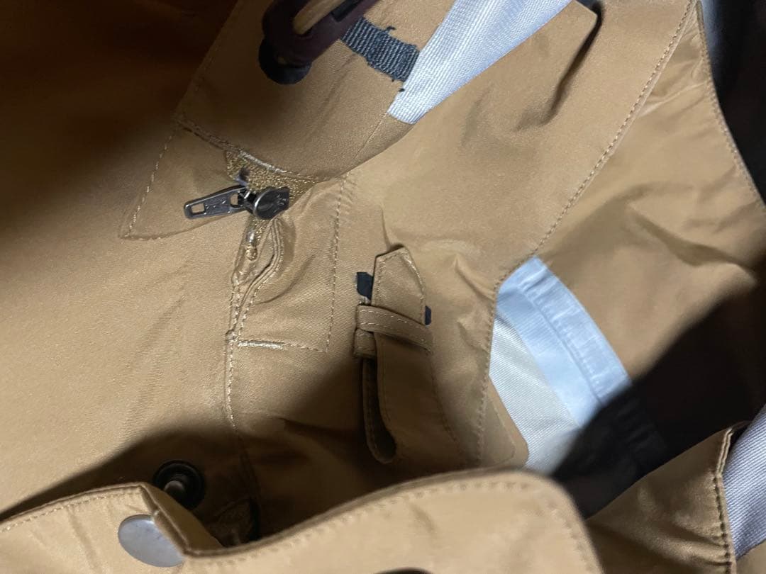 Nike acg マウンテンパーカー　GORE-TEX supreme好きにも